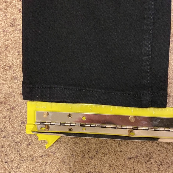 Kenneth Cole Black Slim Jeans 30x30 - Picture 2 of 4